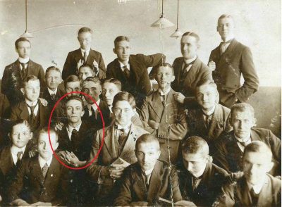 Goebbels Klassenfoto in seinem Abiturjahgang, 1917
